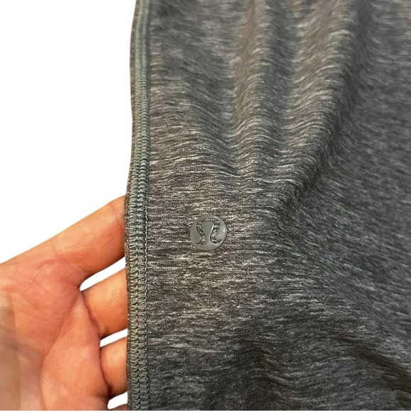 Lululemon Align Cropped Wide Leg Gaucho Pants Grey Pleated - Picture 3 of 4